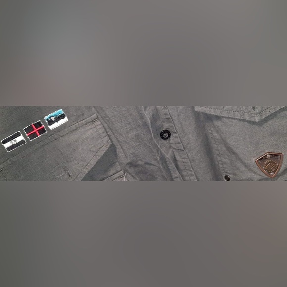 ENYCE short sleeve button up - Picture 2 of 4